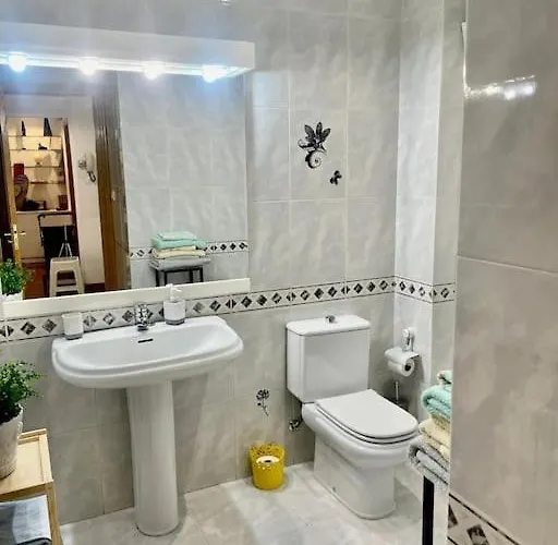 Daire Curros Enriquez Mr